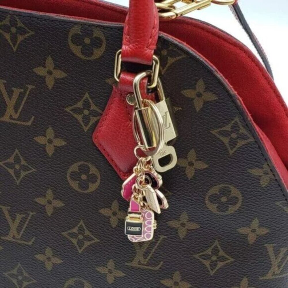 Authentic LV Gold Padlock & Key 🔑 Designer Bag Charm w/ Unbranded Keychain - Picture 4 of 7
